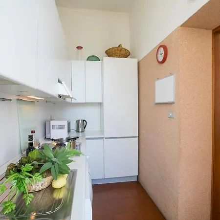 Sleeps 4 T569801 Tremezzo